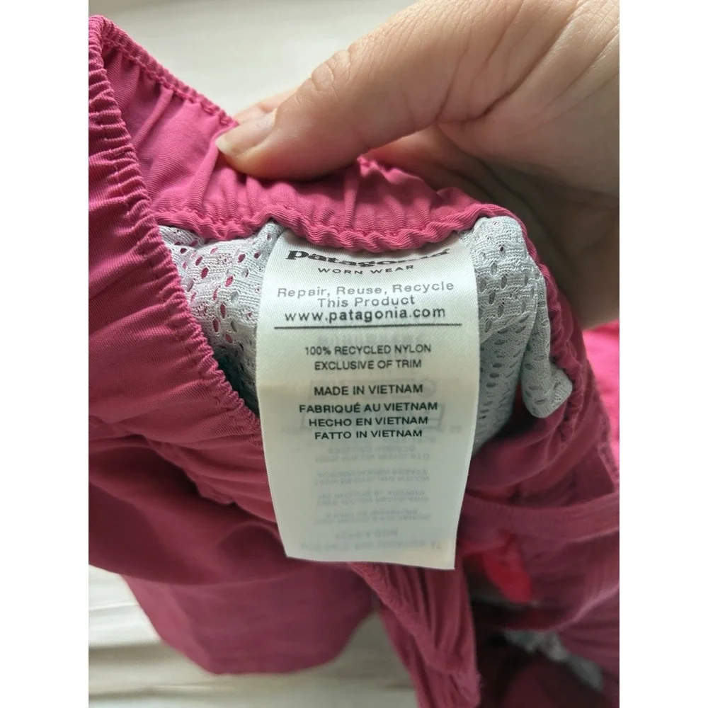 Patagonia Women's  Barely Baggies Shorts Small Pink 2.5
